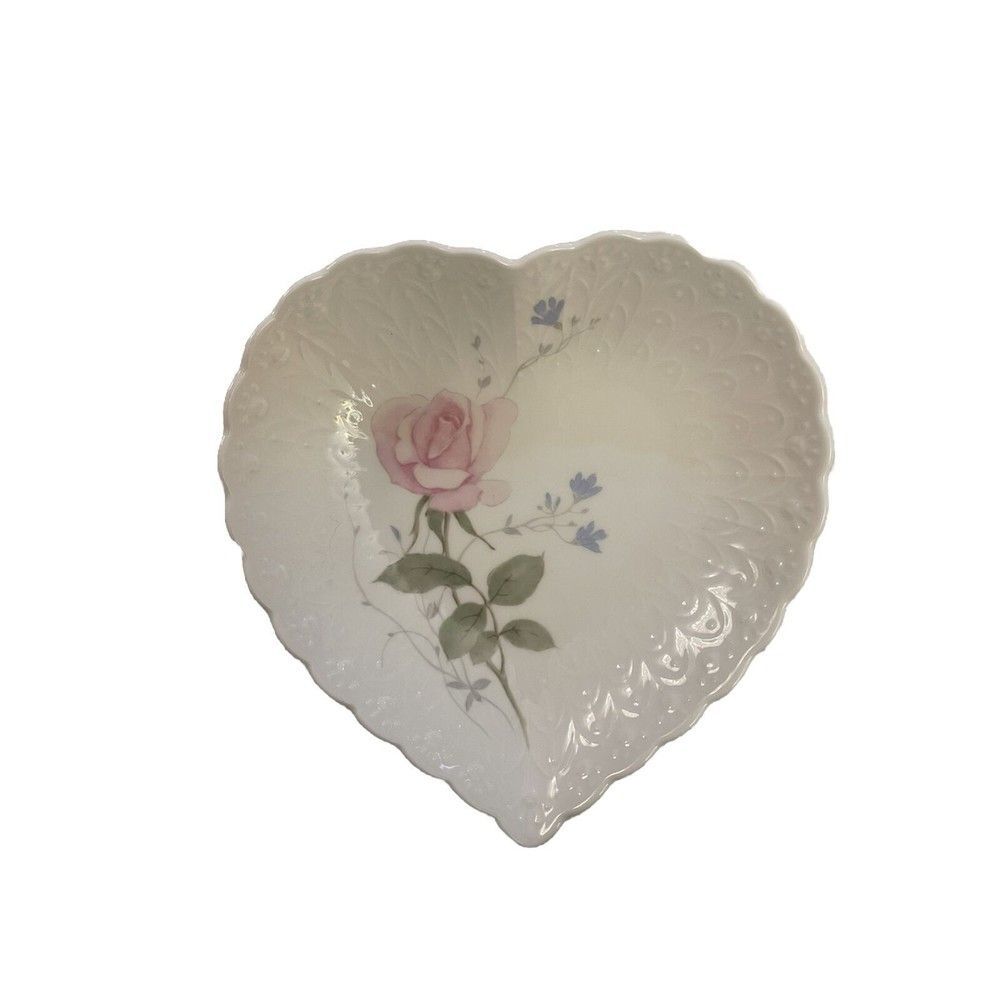 Mikasa Japan Trinket Candy Dish With Love Heart Shaped Scalloped Edges Pink Rose